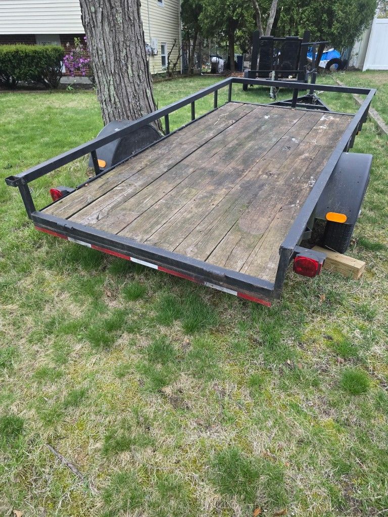 Utility Trailer 8x10