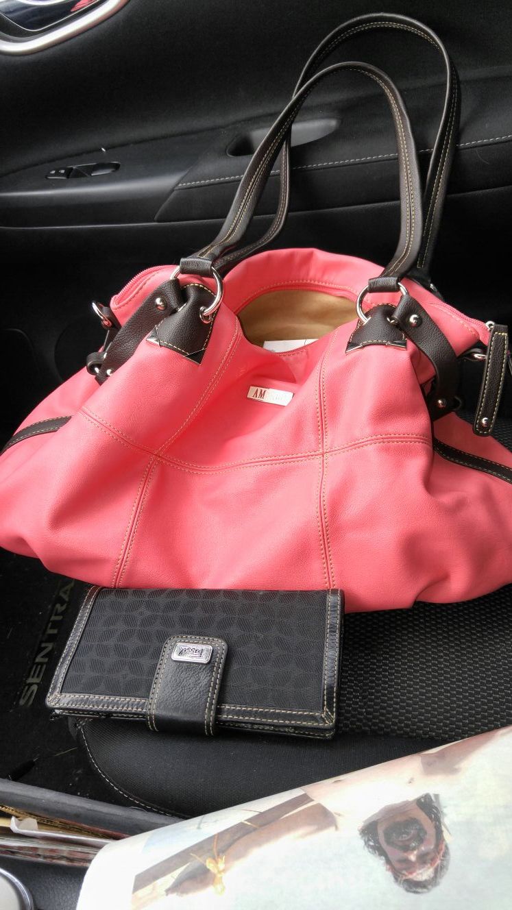 Big size pink Amparo purse-great condition