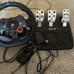 Half Price Like New Logitech G29 Racing Simulator Wheel + Pedals