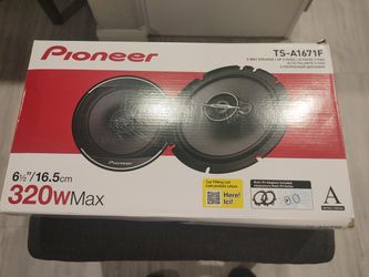 Unused Pair. Of Pioneer 6 1/2 Speakers 320 Watts