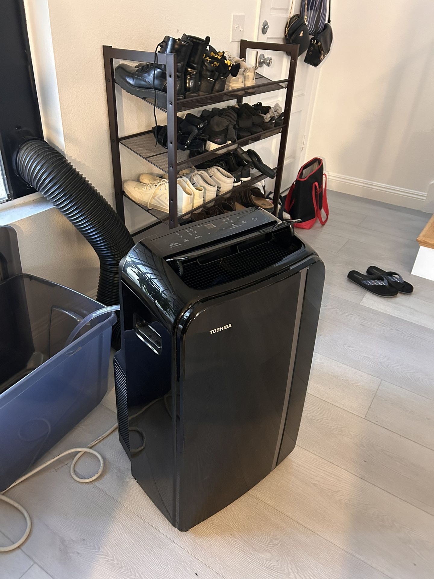 Portable AC Toshiba 10000 BTU