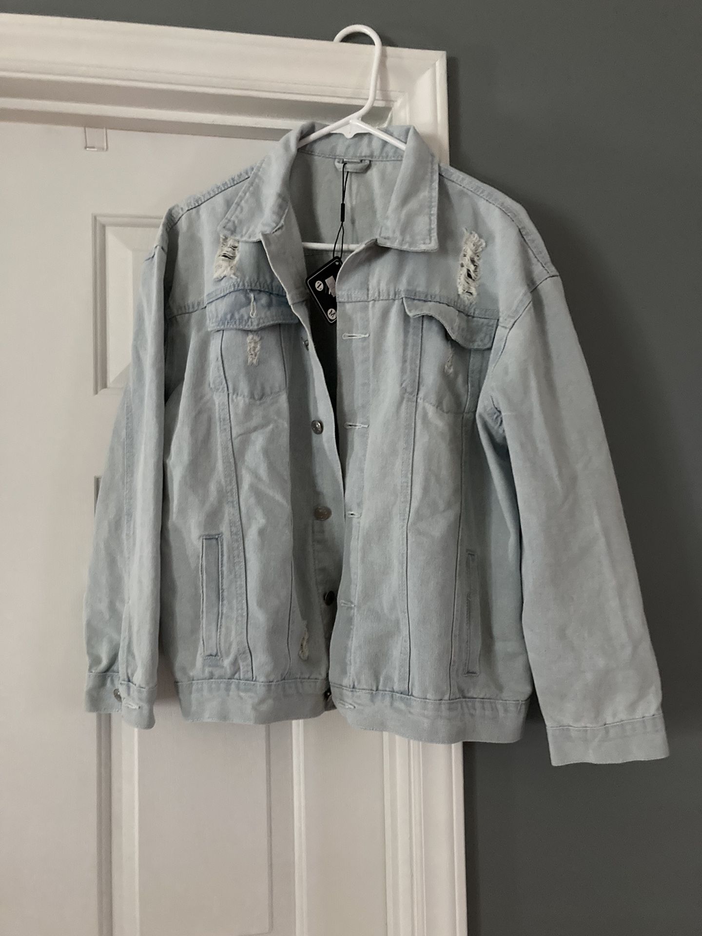 Men’s Whitewashed Distressed Jean Jacket
