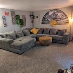 ASHLEY Lindyn 5 Piece Modular Sectional with Chaise