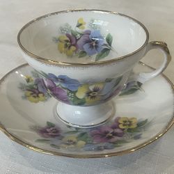 Rosina Fine Bone China Floral Teacup & Matching Saucer. Made In England