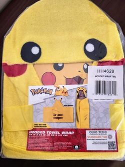 Pokémon Pikachu Hooded Towel Wrap *New