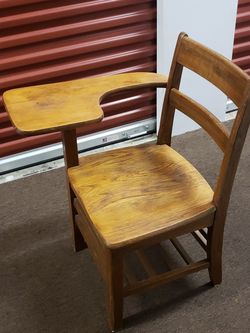 Vintage 1940s Tiger Oak Wooden School Desk/Chair