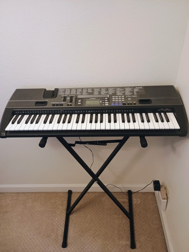 Casio CTK-720 Keyboard