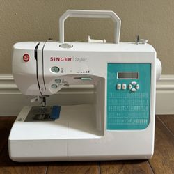 Singer Stylist 7258 Sewing Machine