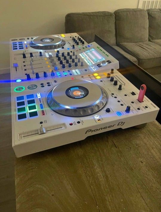 Pioneer XDJ-X Z White + Hard Case
