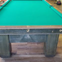 9 ' Pool Table  Tournament Size 