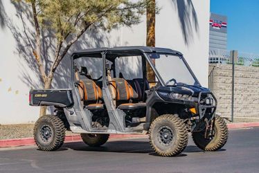 2019 Can-Am Defender Max Lone Star Hd10