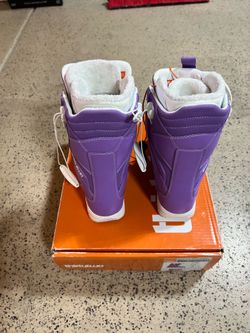 Snow boots
