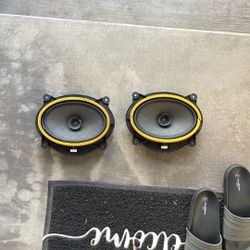 2x 6 X 9 Toyota OEM Kickers