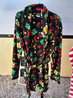 Brand New Womens Grinch Bathrobe Medium NWT