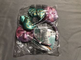 Minnie Mouse: The Main Attraction Ear Headband for Adults – Disney it's a small world – Limited Release