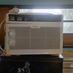 Toshiba Air Conditioner Works Great