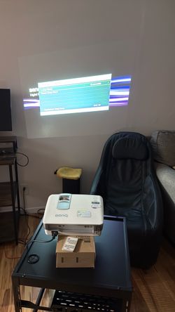 BENQ   3D  short-throw projector