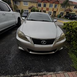 Lexus IS 250