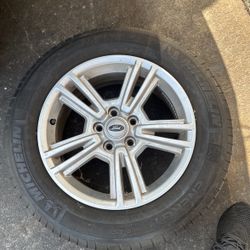 2014 Ford mustang rim and tire