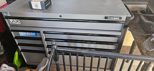 Husky 52 inch tool box