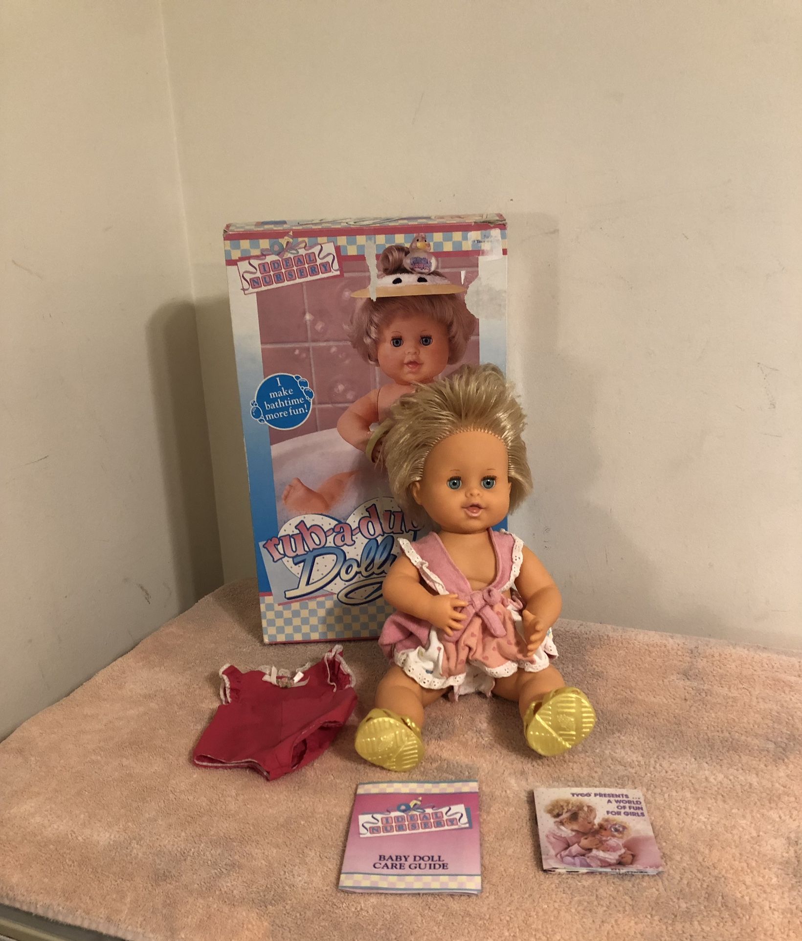 Vintage 1989 Ideal Rub A Dub Dolly With Original Clothing & Box