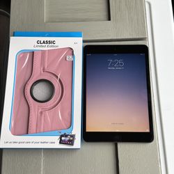 Apple iPad Mini Tablet With Case
