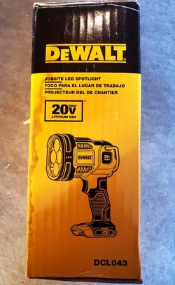 New,  NUEVA. 
DEWALT
20V MAX Cordless LED Jobsite Spotlight