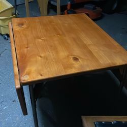 Mini Table 