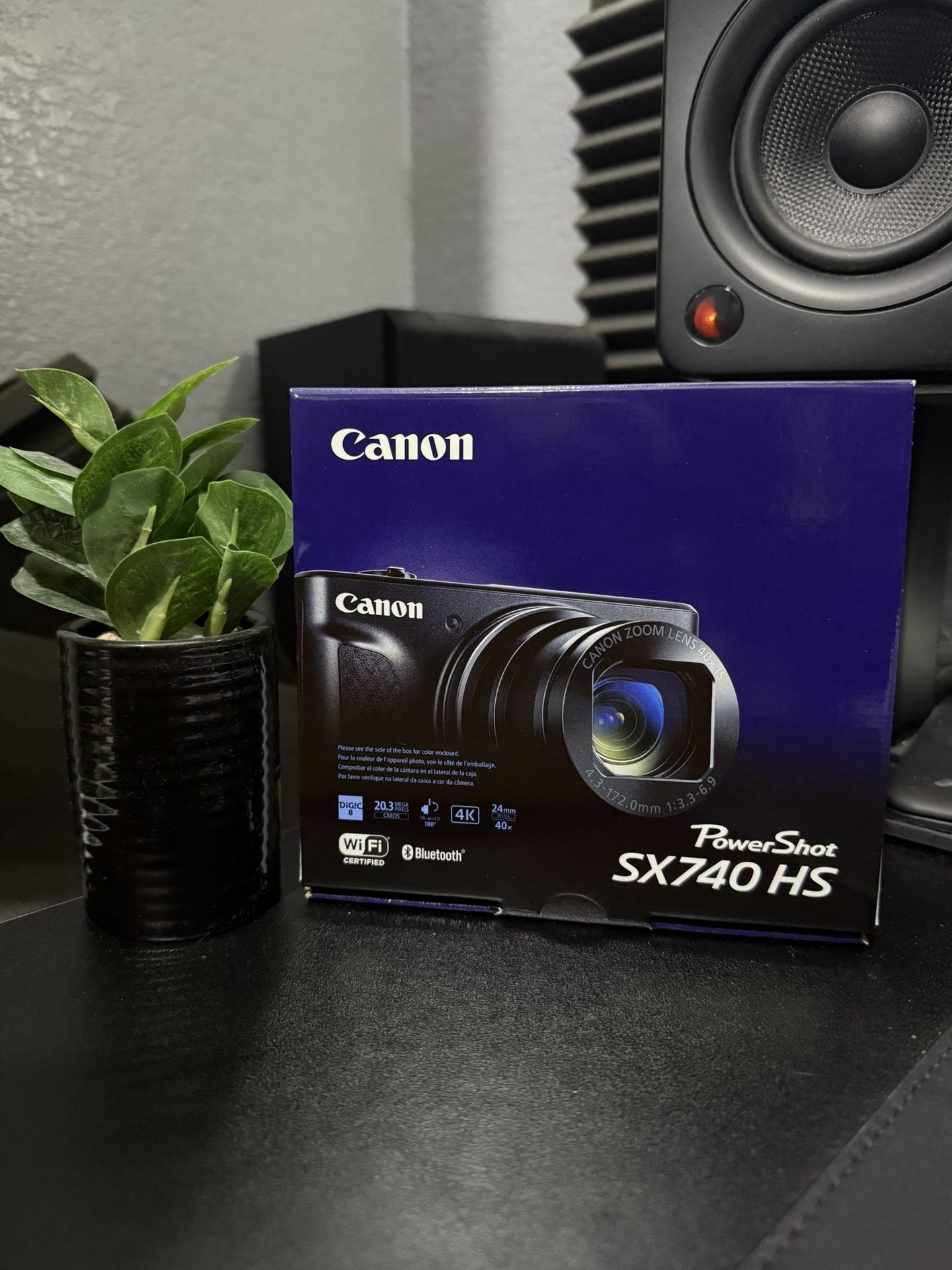 Brand New! Canon PowerShot SX740 HS Digital Camera