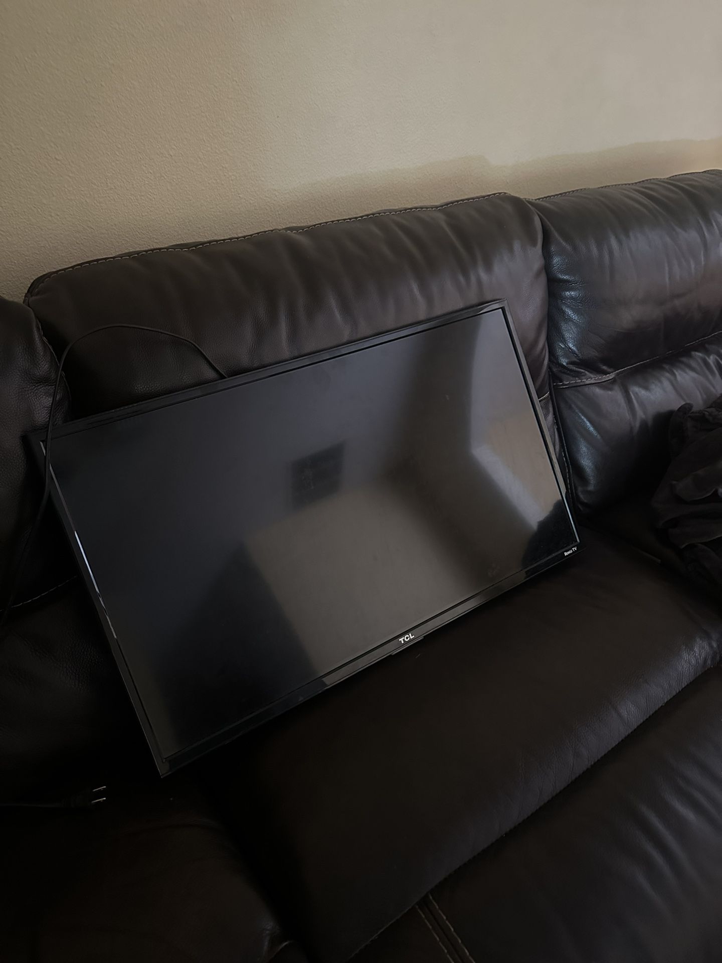 28” TCL Roku Tv