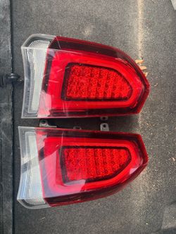 2015–2023 Chrysler 300 LED Tail Lights – Left & Right Pair