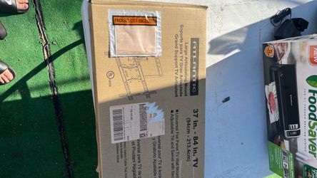 Tv mount