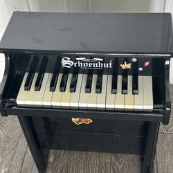 Schoenhut Kids Piano 