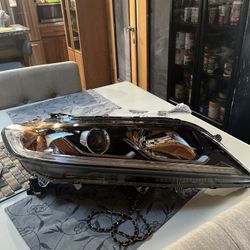 Honda Accord Coupe  Headlight Passenger 