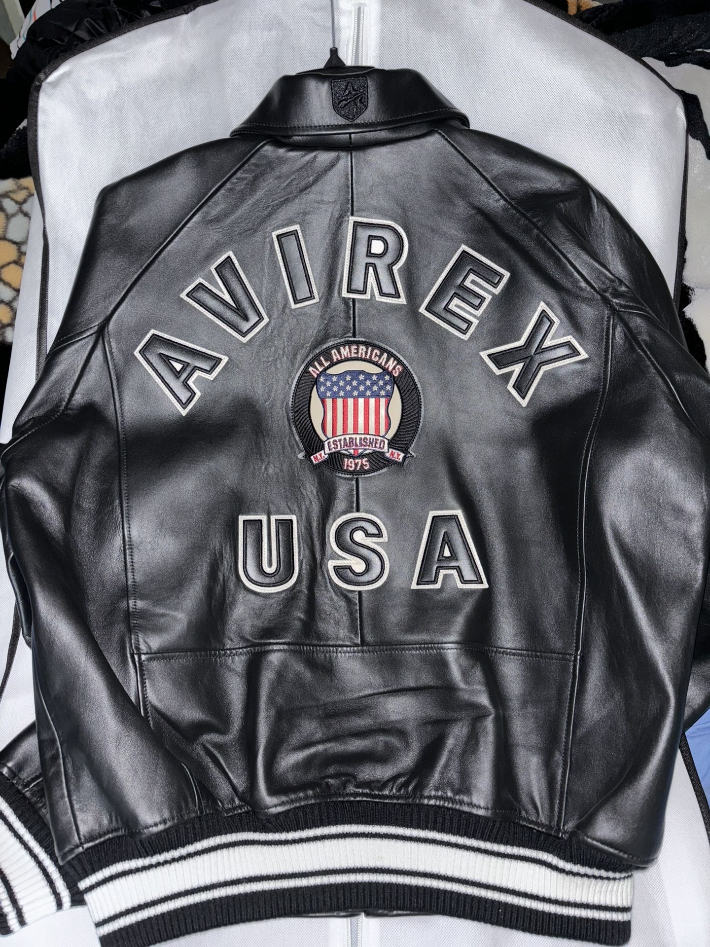 Avirex  Leather Jacket Size Large 