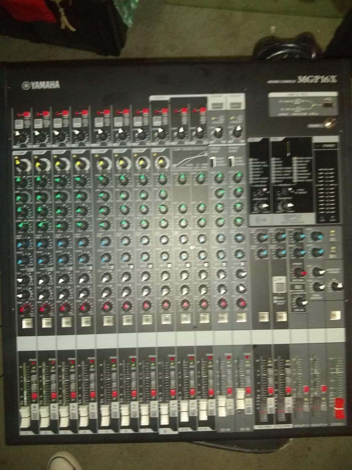 Yamaha mixing console