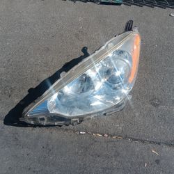 Toyota Prius C Headlight 