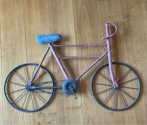 Vintage Metal Bicycle Wall Art Decor