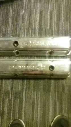 Chevrolet valve covers