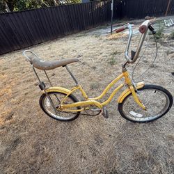 1973 Schwinn Stingray Jr Lemon Yellow Bike