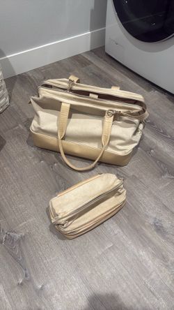 Travel bag/luggage (Beis)