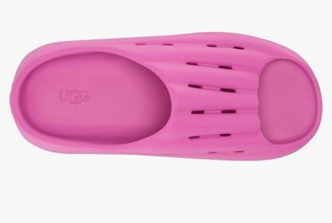 New in box 💗 Pink UGG Women's Foamo Slide Sandal