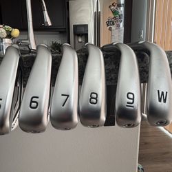 New Condition Ping G440 Iron Set 5-PW - Red Dot