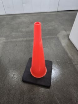 28" Safety Cones — 4-Pack