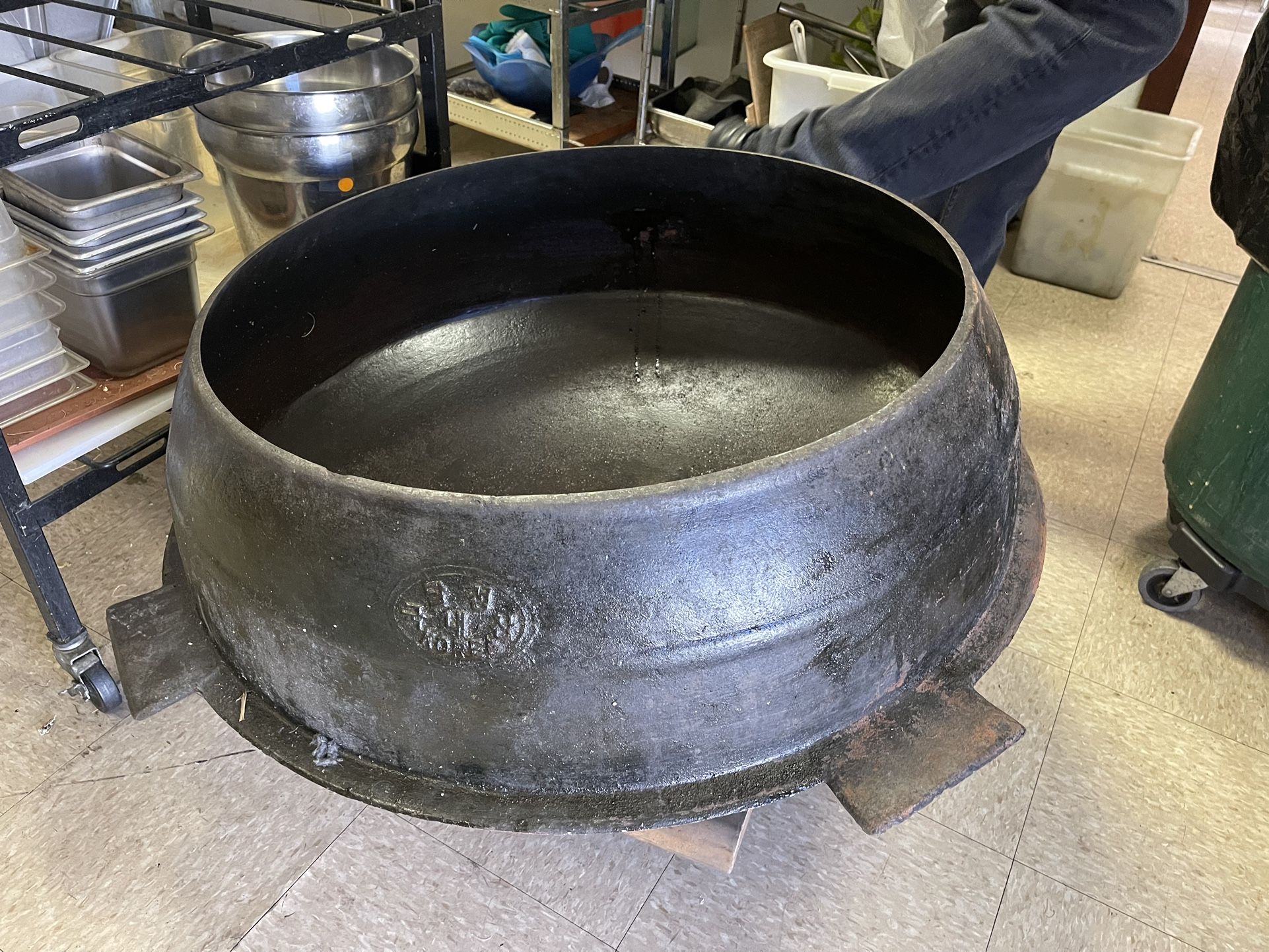 Iron Commercial Pot