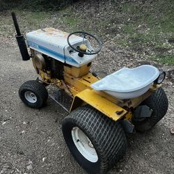 1969 International Harvester Cub Cadet 124