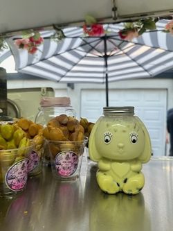Bubble Waffles And Boba Tea Drinks Catering