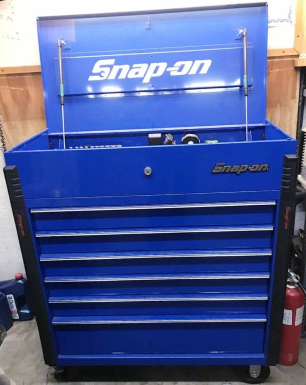Snap-On usa tools 40"6 drawer roll cart royal blue