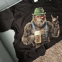 Men’s large Octoberfest Tee 