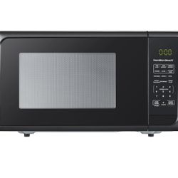 Hamilton Beach 0.9 cu. ft. Matte Black Microwave Oven
